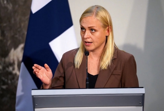 Finlandia respalda la idea de Francia de enviar tropas a Ucrania