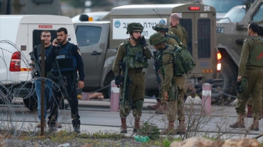 Dos palestinos murieron por disparos de armas de fuego en una operación militar israelí en la ciudad Cisjordana