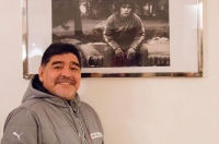 Subastan pertenencias de Diego Maradona