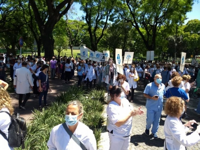 Médicos municipales de la ciudad de Buenos Aires realizan paro en reclamo de un 45% de aumento de salarios