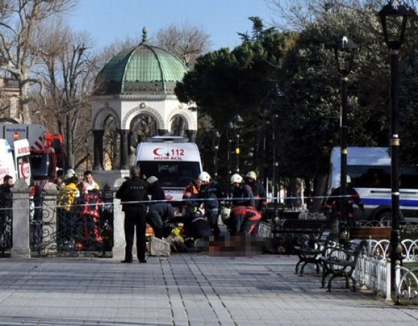 Turquía: Al menos 10 muertos por una fuerte explosión en un centro turístico de Estambul