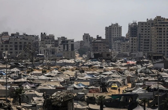 Israel mata a 30 personas en ataques durante la noche contra el centro de Gaza
