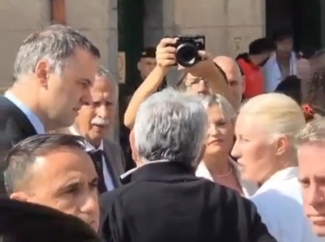 ATE desplegó un fuerte dispositivo de protesta ante la llegada de Adorni al Malbrán