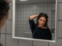 Llega a las salas «La Sustancia», con Demi Moore, Margaret Qualley, Dennis Quaid