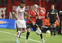 Torneo apertura de la Liga Profesional de Fútbol: Independiente empató 4-4 con Unión