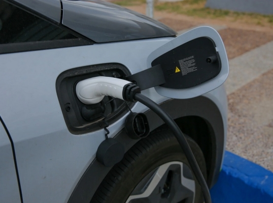 Nueva convocatoria para importar autos híbridos y eléctricos sin arancel