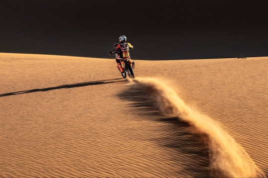 Rally Dakar 2026: Luciano Benavides ganó la etapa 10 y es segundo en la general