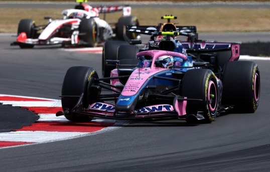 Fórmula 1: Kimi Antonelli logra la "pole" y Colapinto largará 19º en el Gran Premio de Gran Bretaña