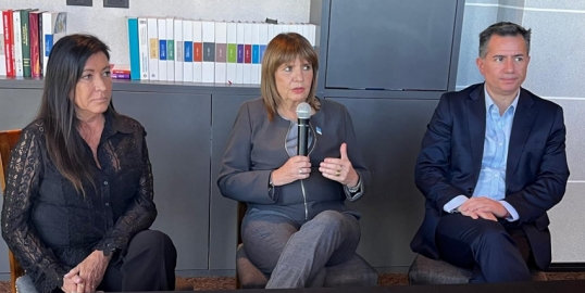 Bullrich, sobre Adorni: «Dejemos que la Justicia hable, el está muy tocado»