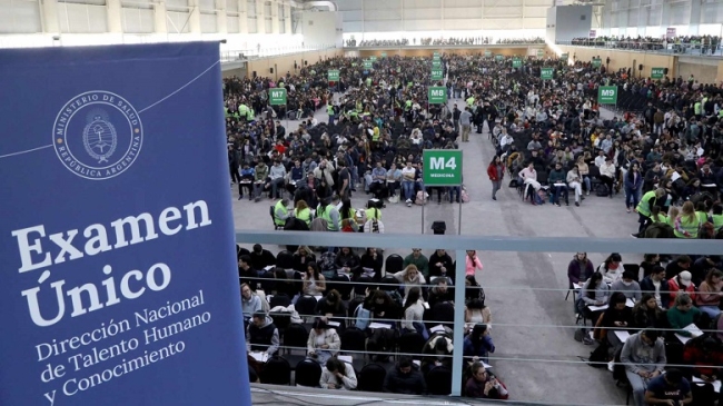 El Gobierno denunció por fraude a los médicos que se copiaron en el Examen Único de Residencias Médicas 2025