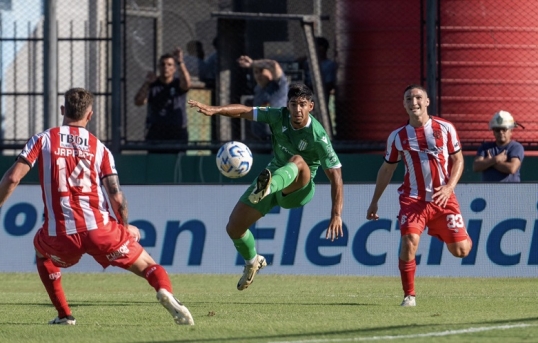 Torneo clausura de la Liga Profesional de Fútbol: Banfield enfrenta a Barracas Central