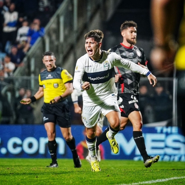 Liga Profesional: Gimnasia venció por 2-1 a Barrrcas Central