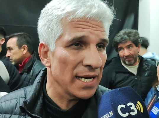 San Luis: El Gobernador le pidió la renuncia a todo su gabinete para recortar gastos