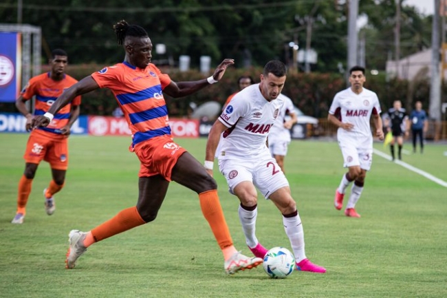Copa Sudamericana Grupo C: Lanús igualó 2-2 con Puerto Cabello de Venezuela
