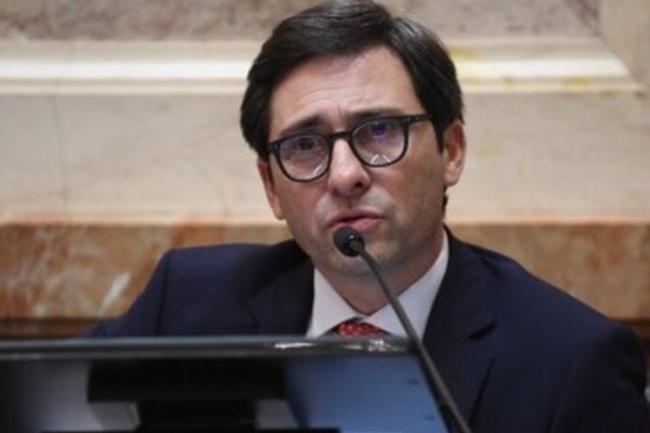Senado: El PRO podría “acompañar el pedido de remoción o censura de Adorni”