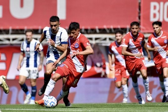 Liga Profesional de Fútbol: Argentinos Juniors derrotó 3-0 a Talleres
