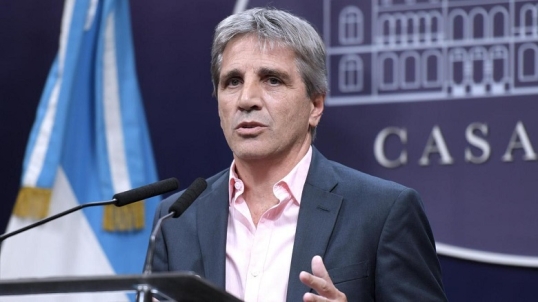 Diputados aprobó la interpelación a Luis Caputo para el próximo miércoles
