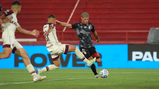 Liga Profesional de Fútbol: Lanús empató con Barracas y clasificó a la Sudamericana