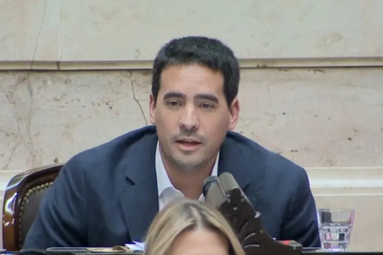 Adrián Ravier, es director académico de la «Fundación libertaria Faro»