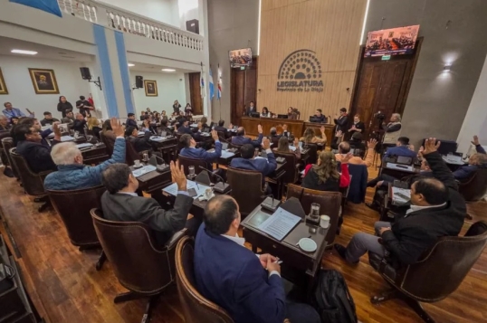 La legislatura de La Rioja aprobó una ley en reclamo de territorio a San Juan