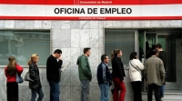 España: El desempleo se situó por debajo de los 4 millones de personas por primera vez desde 2010
