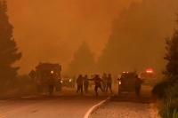 Chubut: El fuego sigue avanzando al sudoeste de El Maitén