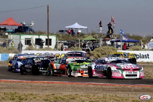 Turismo Carretera: Agustín Canapino ganó en Neuquén