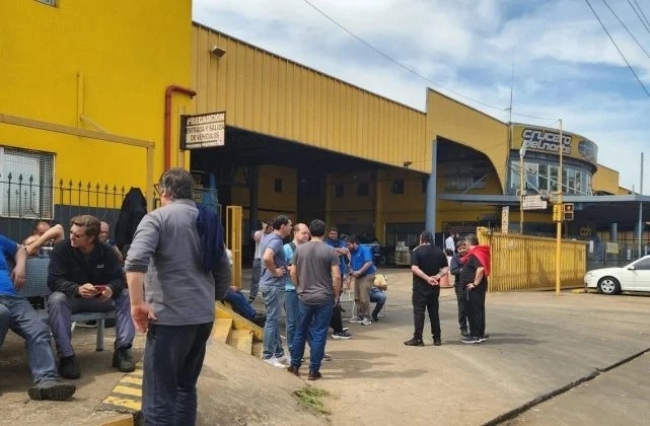 Misiones: Crece el conflicto de los trabajadores de la empresa Crucero del Norte