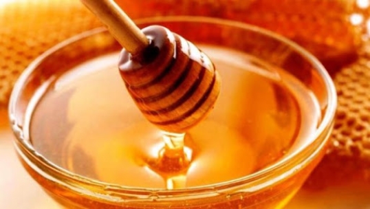 Prohíben la venta de una marca de miel orgánica