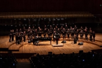 El Coro Nacional de Música Argentina presenta Dos voces de América