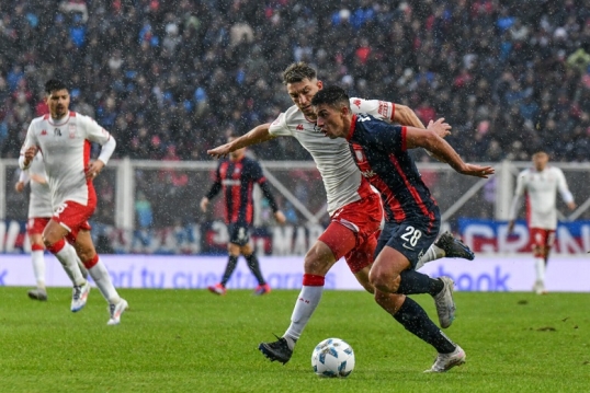 Liga Profesional de Fútbol: Huracán recibe a San Lorenzo, en una nueva edición del clásico barrial