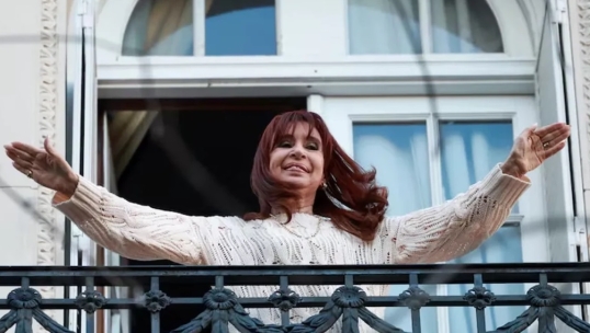 Causa Cuadernos Truchos: “Otra extorsión más", el posteo de Cristina