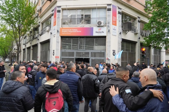Electrolux: Dictan conciliación obligatoria y suspenden los 200 despidos