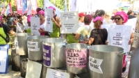 Marchan los movimientos sociales en demanda de un fondo alimentario de emergencia