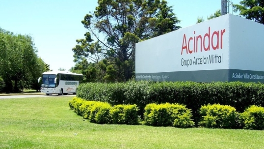 Acindar: Por la crisis 150 personas adhieren al retiro voluntario y siguen las suspensiones
