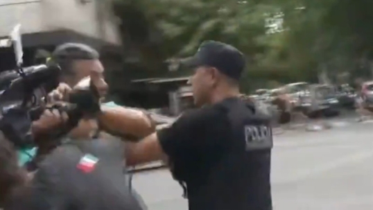 Rosario: Policía agredió a un camarógrafo en una cobertura