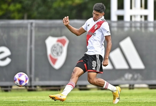 Godoy Cruz: Alexis González, jugador de la reserva de River pasó a prestamo