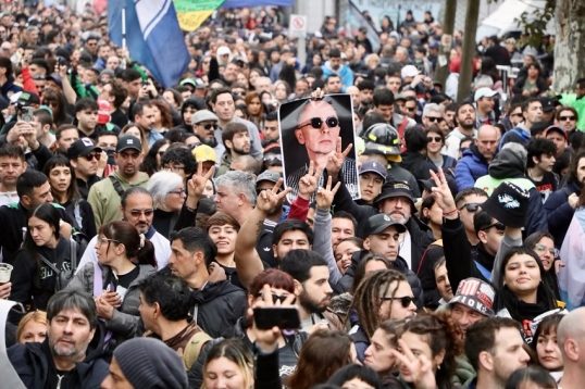 Culminó el velatorio del Indio Solari, por decisión de la familia