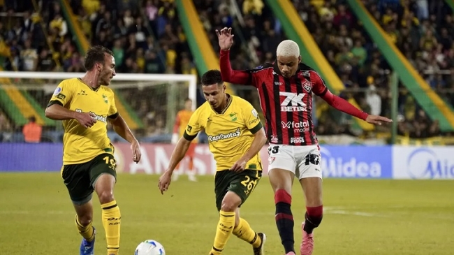 Copa Sudamericana Grupo B: Defensa y Justicia igualó sin goles a Vitória de Brasil