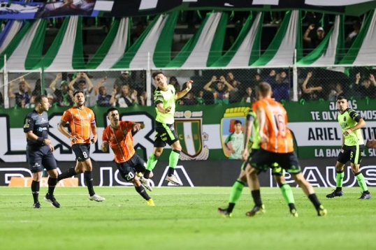 Liga Profesional de Fútbol: Barracas recibe a Banfield, San Martín (SJ) a Rosario Central y Lanús a Sarmiento