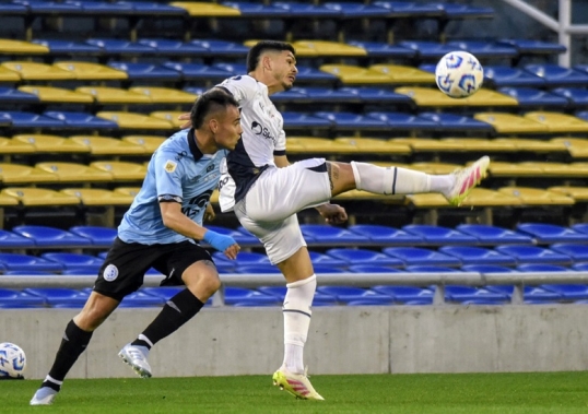 Copa Argentina: Belgrano de Córdoba venció 2-0 a Independiente