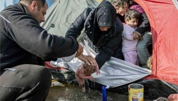 En Grecia reubicarán a 16.000 refugiados en 15 nuevos centros