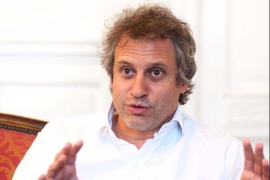 Felipe Miguel, un político entre depósitos millonarios y activos en dólares