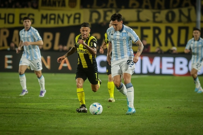 Copa Libertadores: Racing cayó ante Peñarol, por los octavos de final