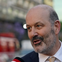 Federico Sturzenegger salió a festejar que en mayo destruyó otros 2.800 puestos de trabajo en el Estado