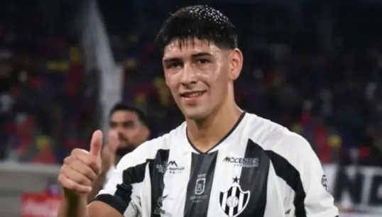 El defensor de Central Córdoba de Santiago, Lautaro Rivero podría volver a River