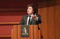 Para el presidente, Javier Milei: «Si alguien se va a morir de hambre va a decidir de alguna manera para no morirse»