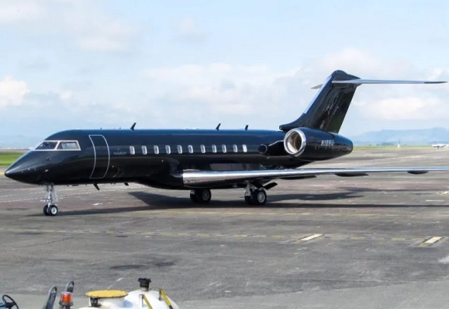 El avión que transportaba a una pasajera y más de una decena de valijas