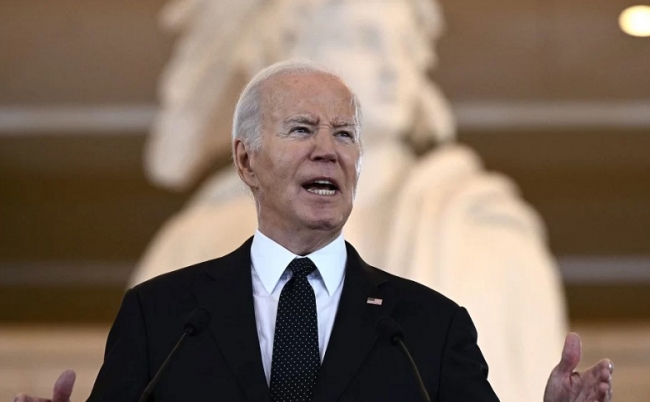 Biden resiste: «Hay mucho en juego y la elección está clara. Juntos, ganaremos»