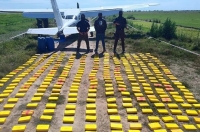 Entre Ríos: Una avioneta hizo un aterrizaje forzoso mientras transportaba 359 kilos de cocaína
